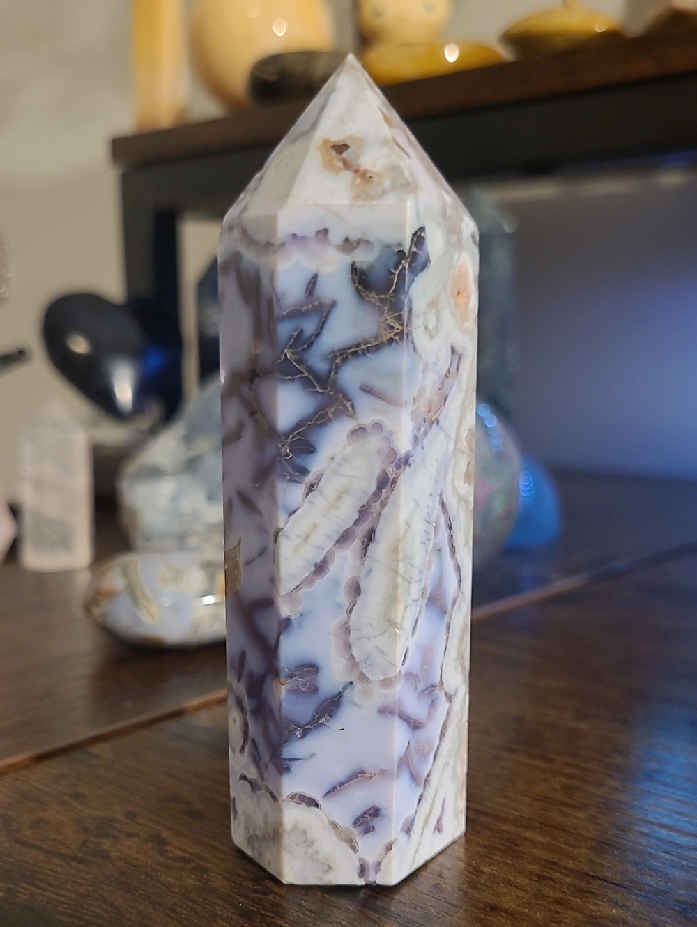 Beautiful Agate Tower - Picture 3 of 3